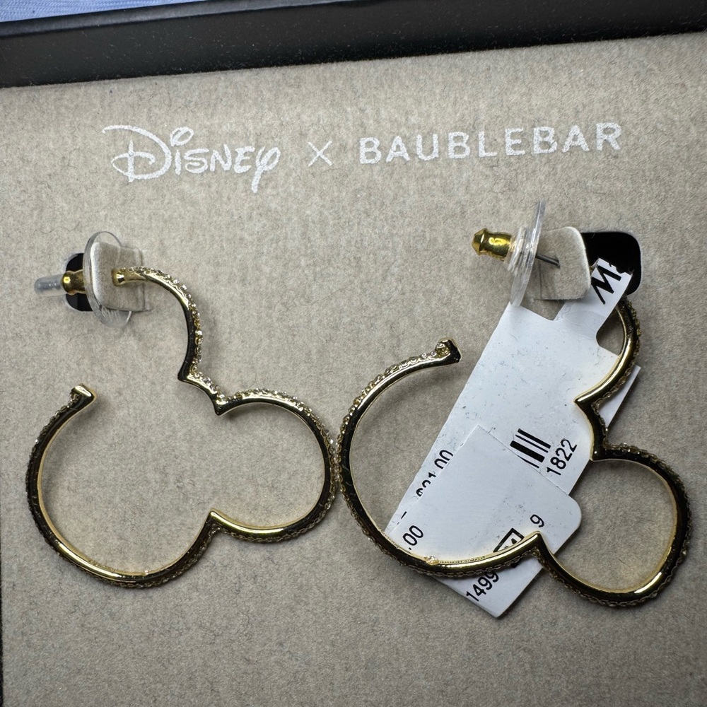 Disney x Baublebar Mickey Mouse
Outline Gold Hoop Crystal Earrings - Picture 2 of 6